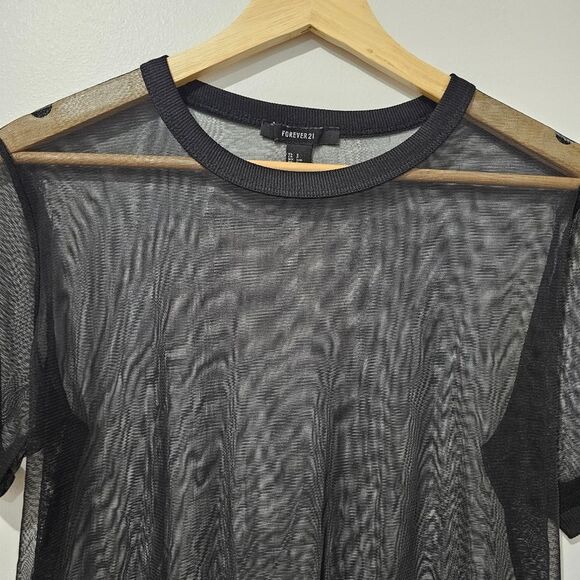 Forever 21 - T-Shirt Sheer Mesh Short Sleeve Round Neckline - Size S - Black - Picture 4 of 7